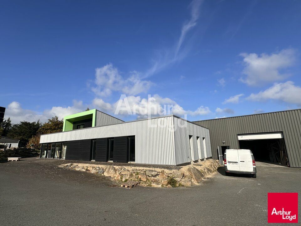 SAINT MALO - LOCAL D'ACTIVTES A LOUER - 530 M²