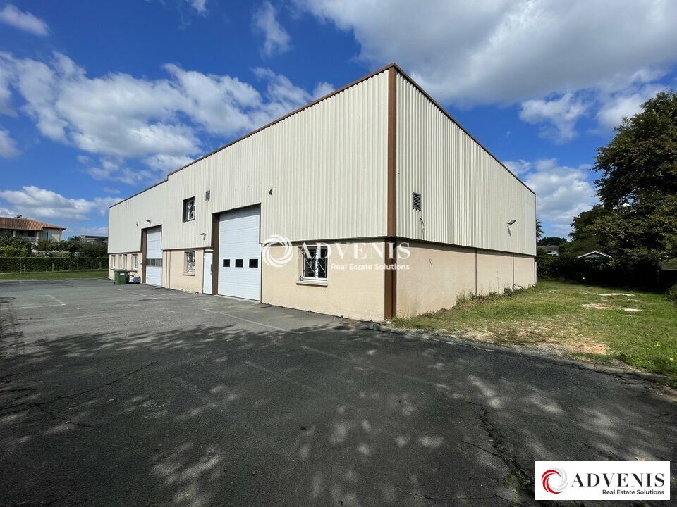 Location local d''activites 410 m² non divisibles