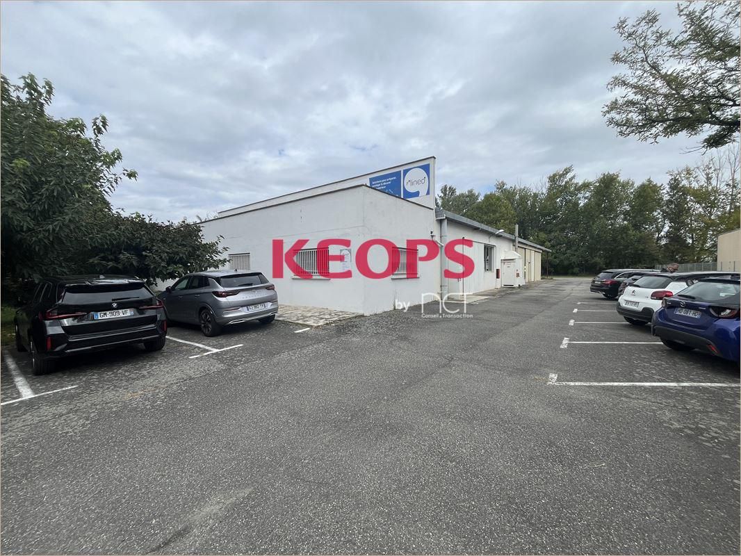 Location Locaux d'activité 700 m² non divisibles