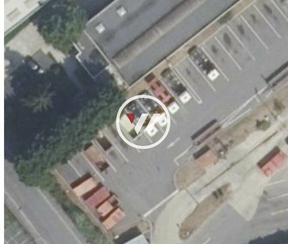 Location local d''activites 1400 m² non divisibles