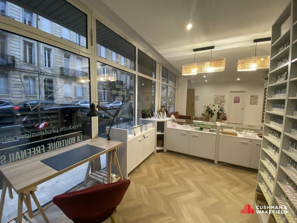 Bordeaux Chartrons Local professionnel à la location de 174 m²