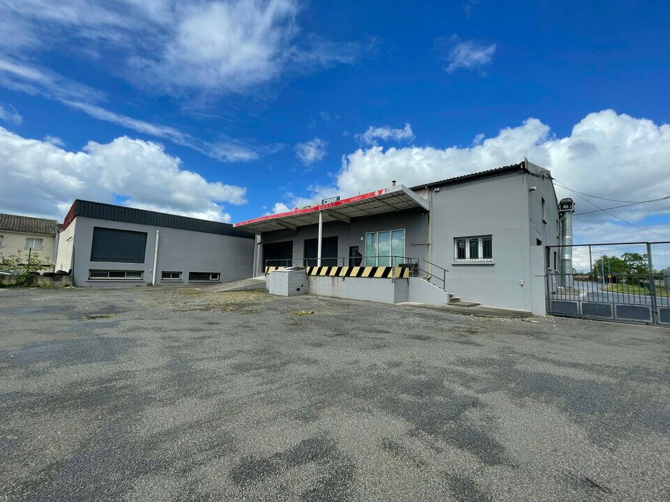 Location local d''activites 609 m² non divisibles