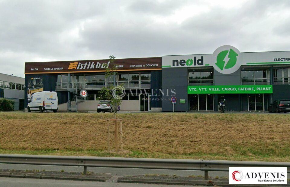 Location local commercial 900 m² non divisibles