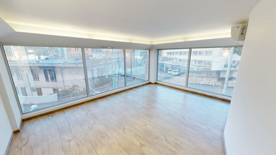 Vente bureaux 174 m² non divisibles
