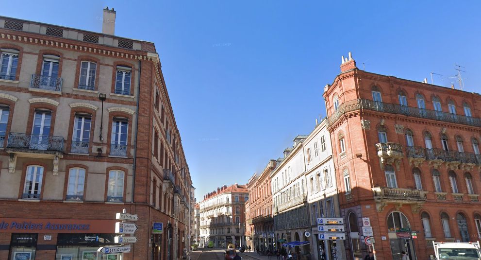 Location local commercial 82.00 m² à TOULOUSE