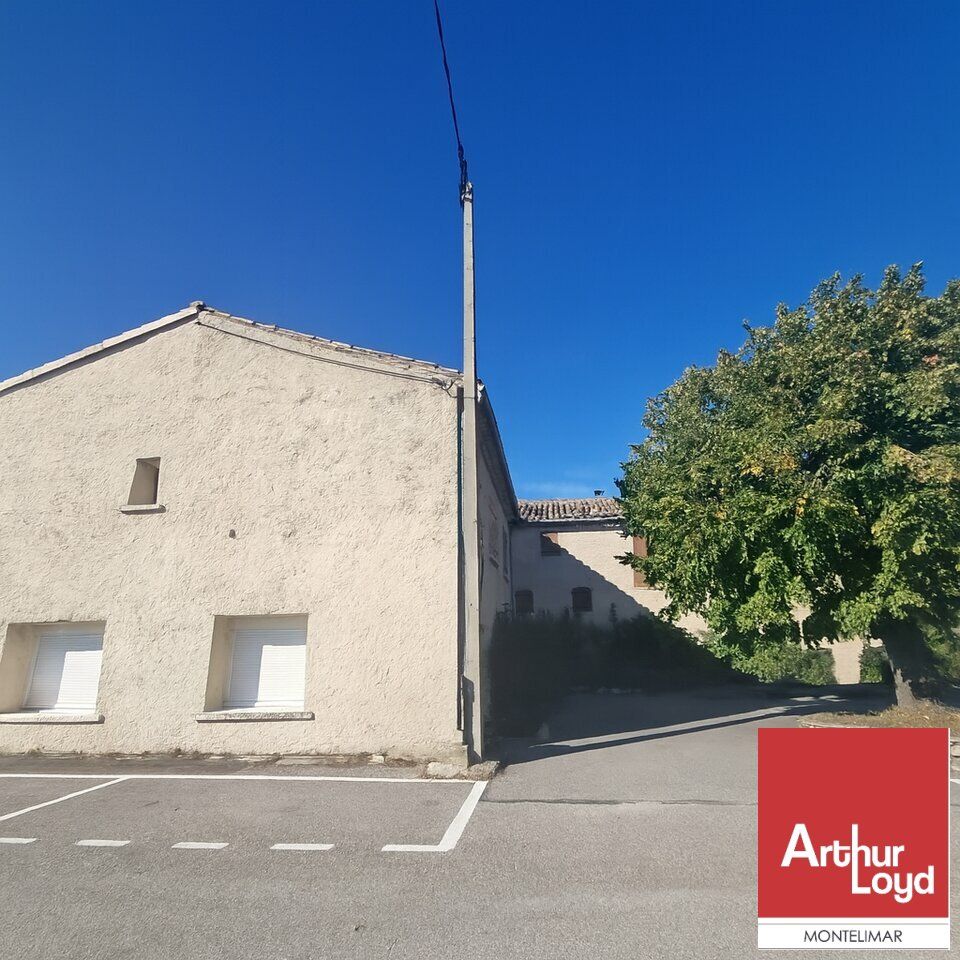 Location local commercial 199 m² divisibles à partir de 43 m²
