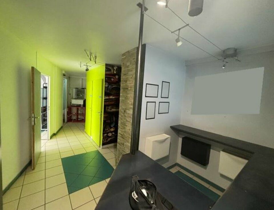 À VENDRE – LOCAL COMMERCIAL DE 147 m² – LYON 7&#7497; / IDÉAL PROFESSION LIBÉRALE