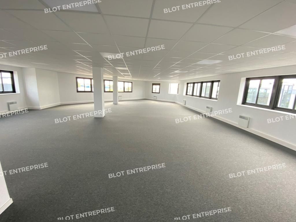 Location bureaux 133 m² non divisibles