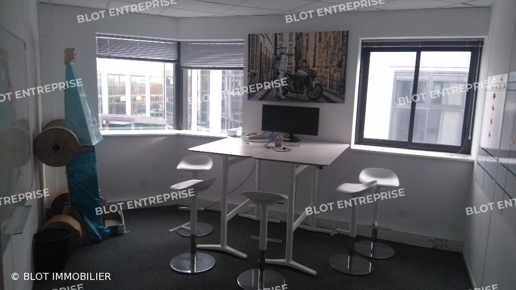 Location bureaux 119 m² non divisibles