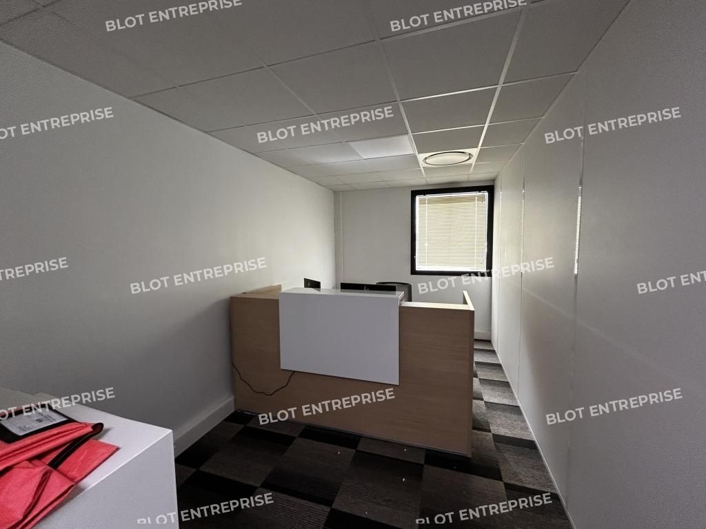 Location bureaux 169 m² non divisibles