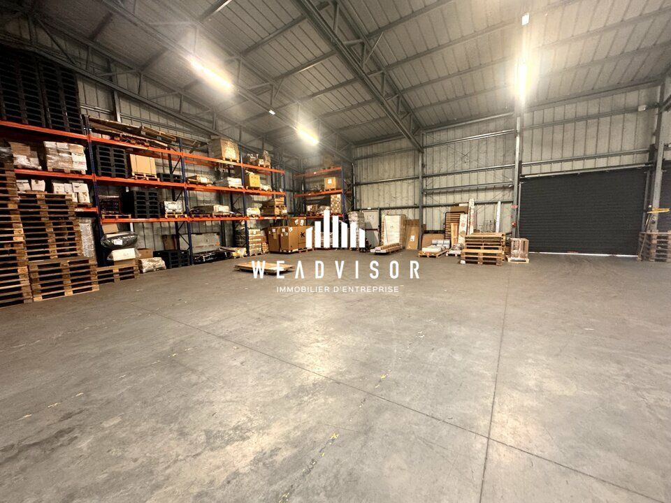 Location entrepot 300 m² non divisibles