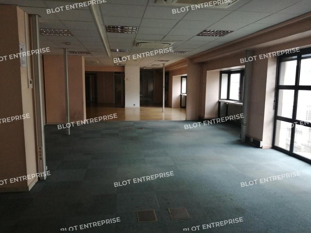Location bureaux 180 m² non divisibles