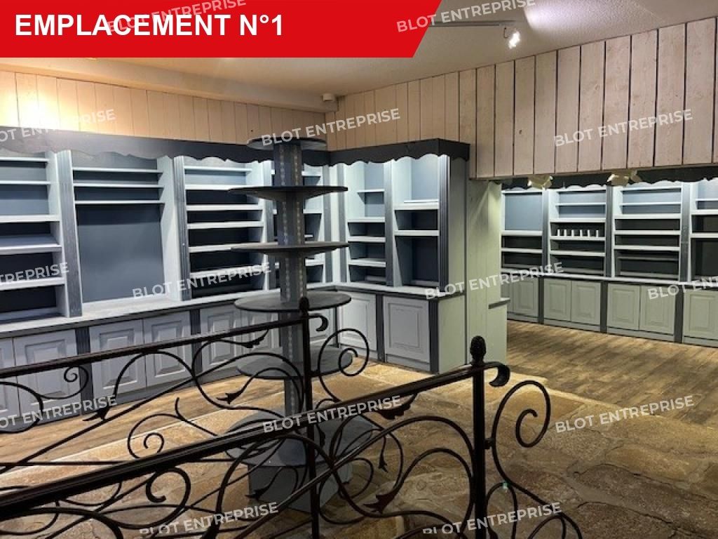 Location local commercial 160 m² non divisibles