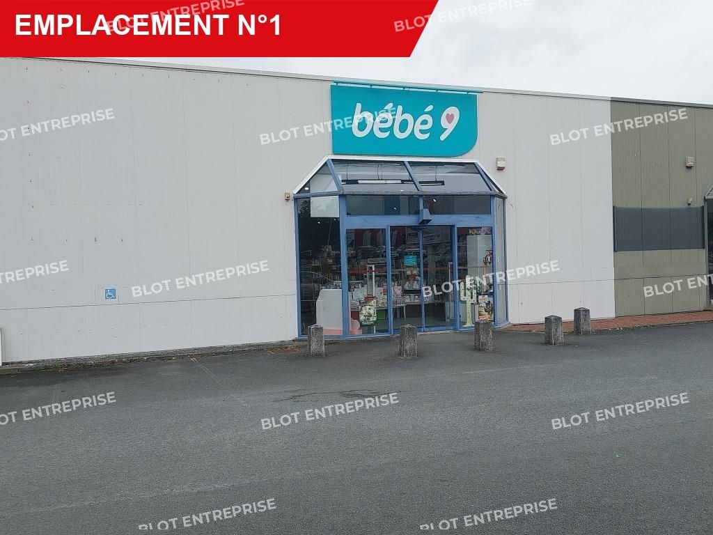 Location local commercial 591 m² non divisibles