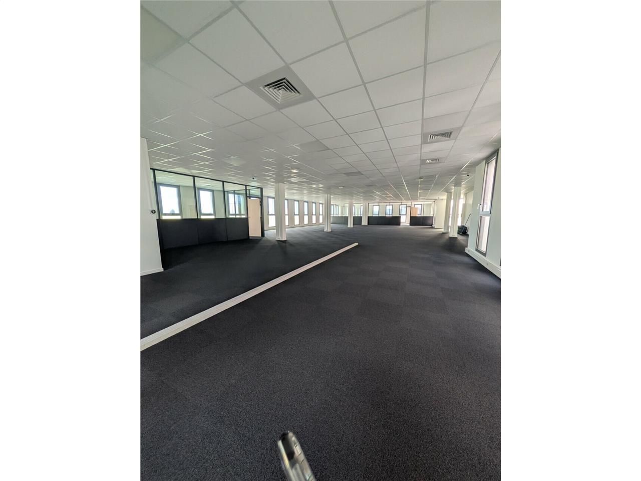 Location bureaux 429 m² non divisibles