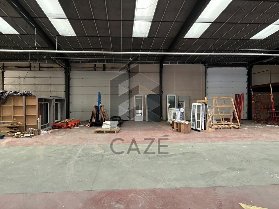 ENTREPÔT - PROCHE ROCADE 