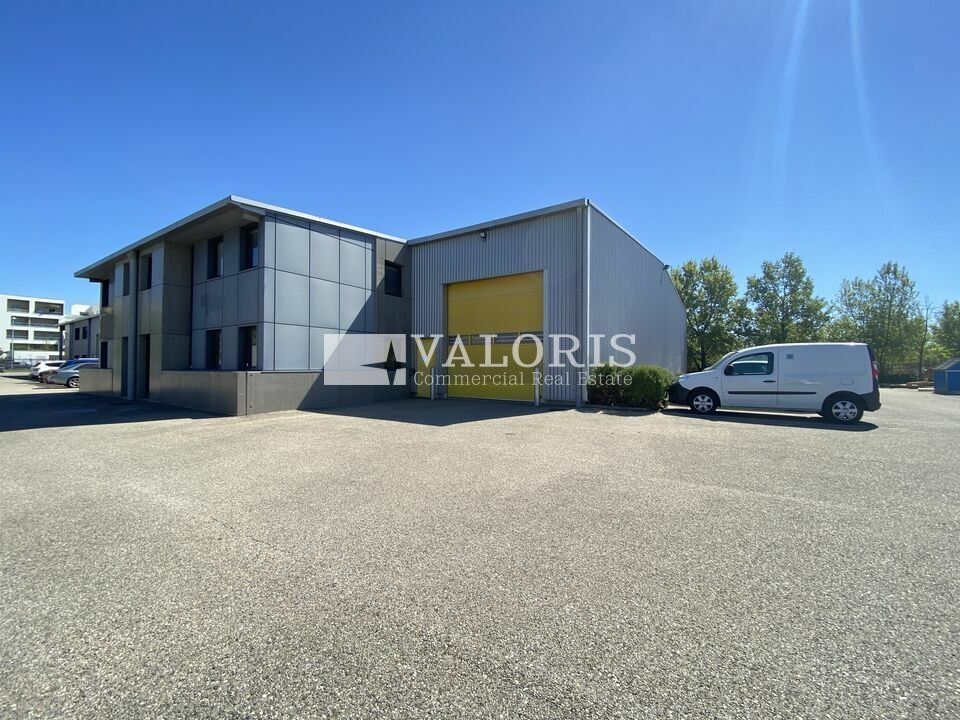 Location local d''activites 461 m² non divisibles