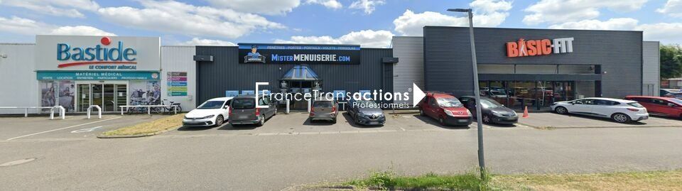 Location local commercial 450 m² non divisibles