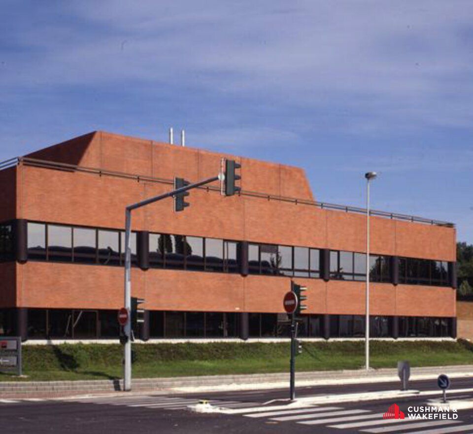 Location bureaux 553 m² non divisibles