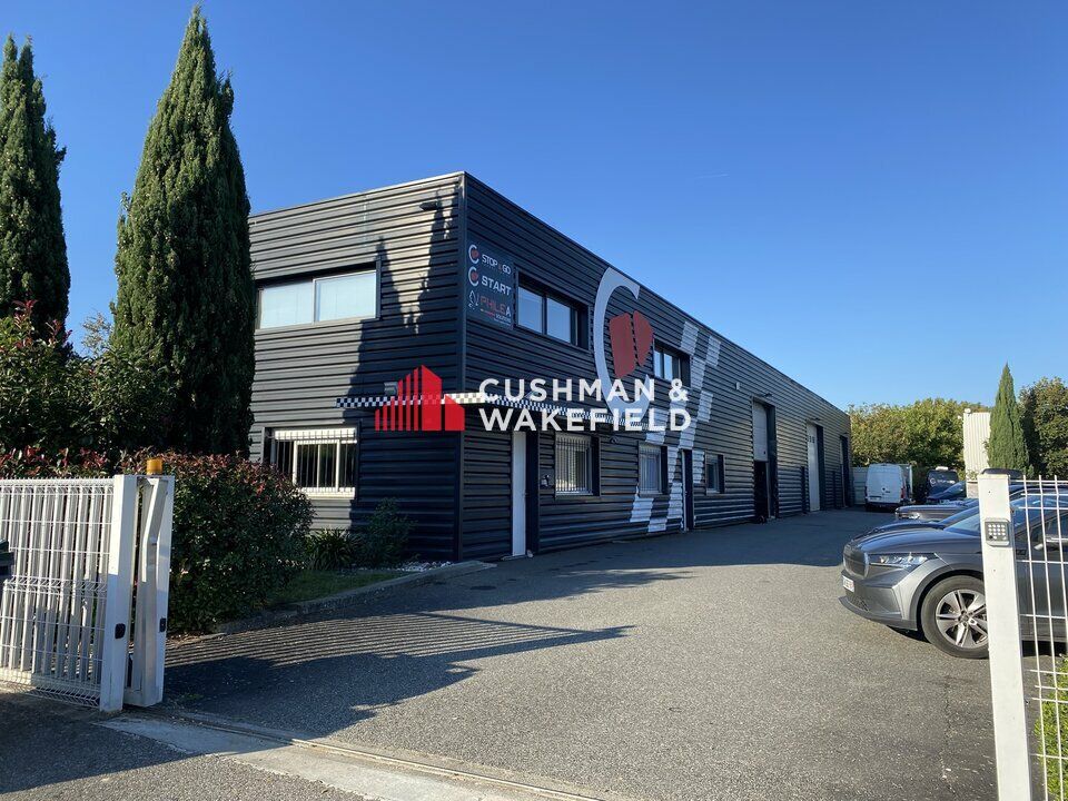 Location local d''activites 1168 m² non divisibles