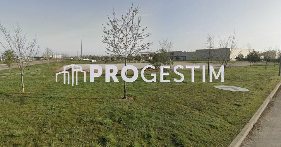 TERRAIN A BATIR EN ZONE COMMERCIALE DE 9077 m²