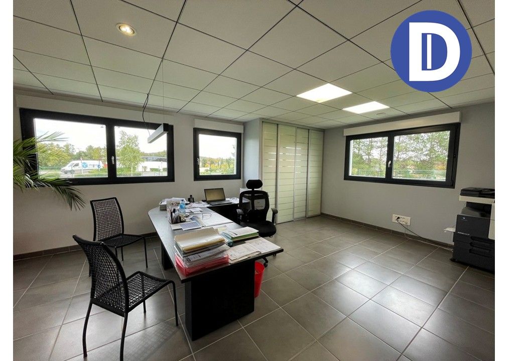 Vente activites 210.00 m² non divisibles