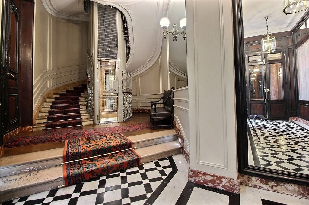 Location bureaux 372 m² divisibles à partir de 184 m²