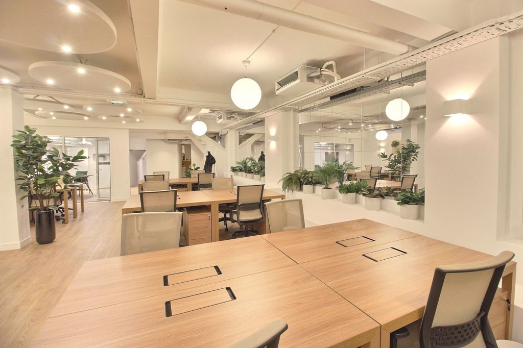 Vente bureaux 158 m² non divisibles