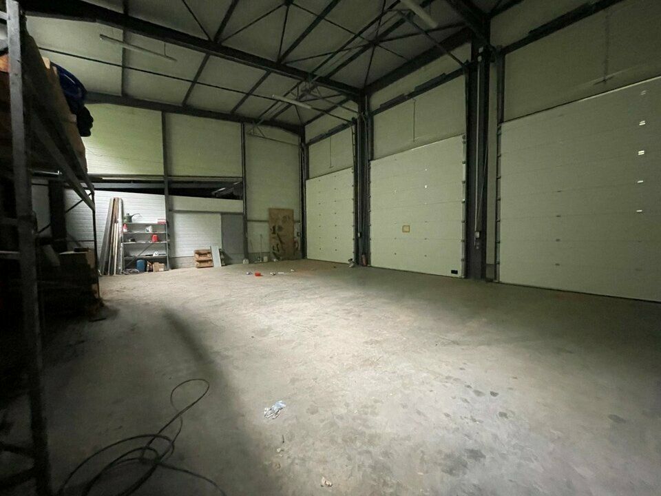 Location local d''activites 661 m² non divisibles