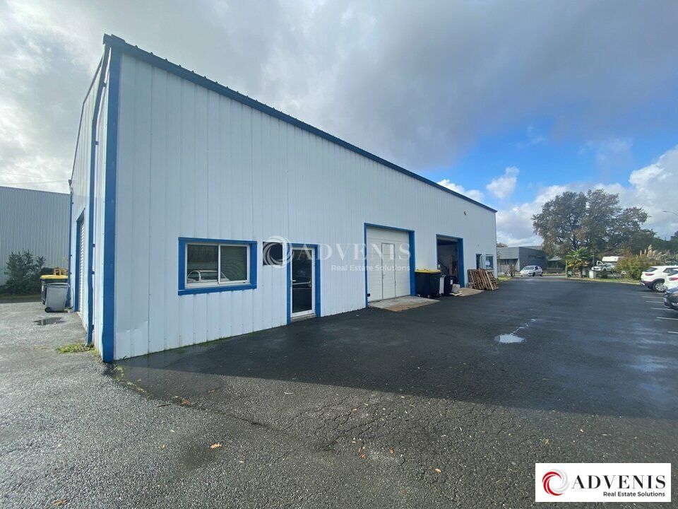 Location local d''activites 108 m² non divisibles