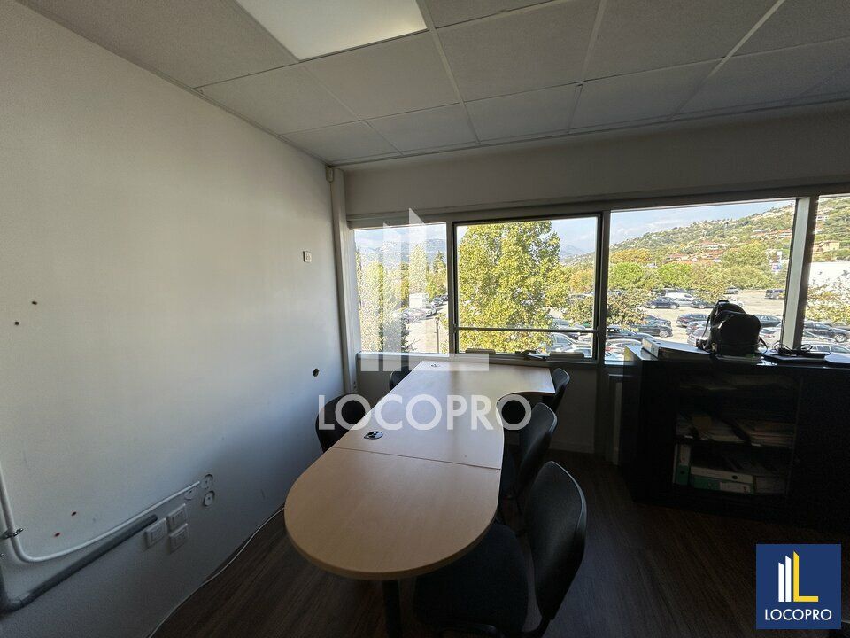 A LOUER - BUREAUX - 174 M2 - NICE MERIDIA