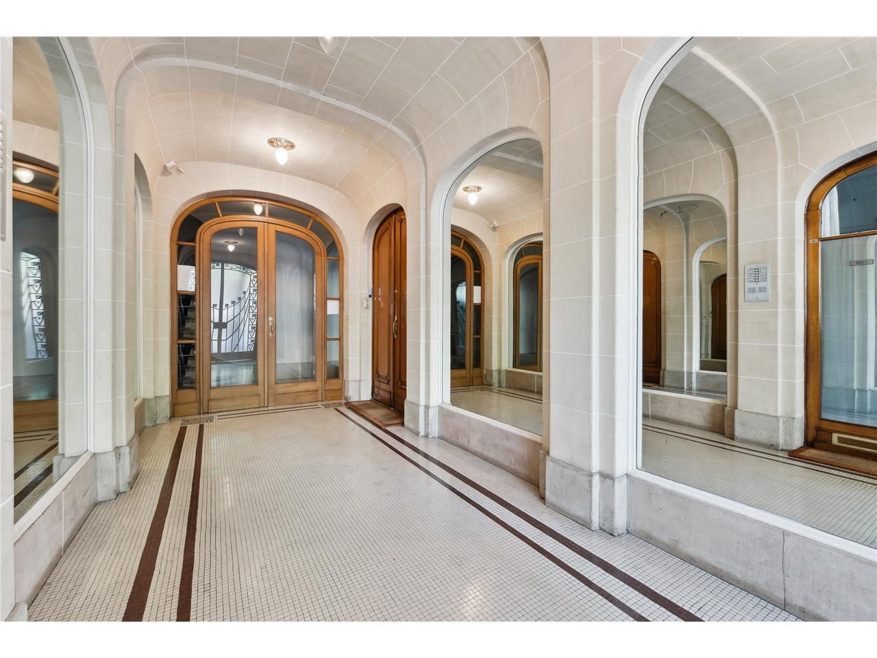 Location bureaux 303 m² non divisibles