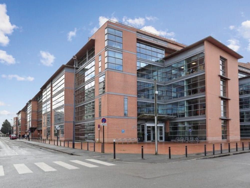 Location bureaux 2020 m² divisibles à partir de 350 m²