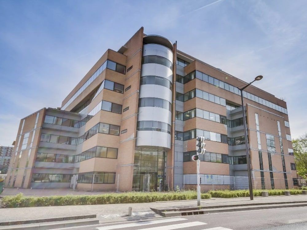 Location bureaux 885 m² divisibles à partir de 378 m²