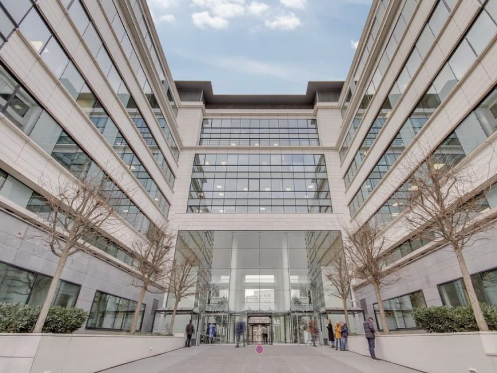 Location bureaux 1930 m² divisibles à partir de 123 m²