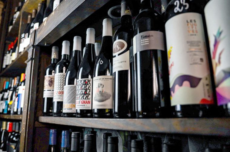 Location local commercial 97.00 m² à BORDEAUX