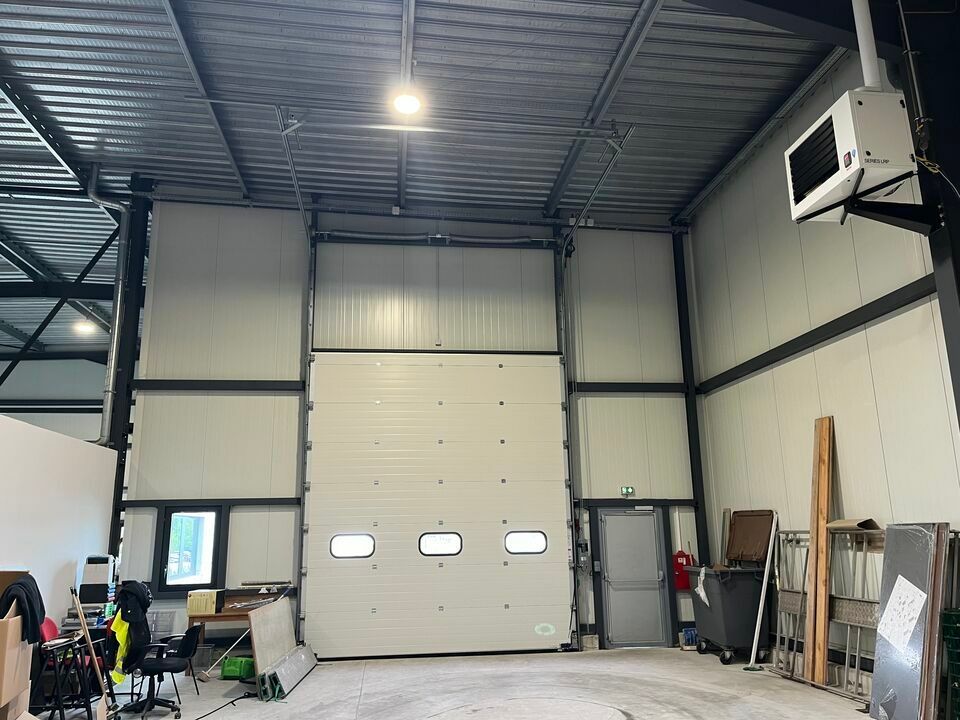 Location local d''activites 460 m² non divisibles