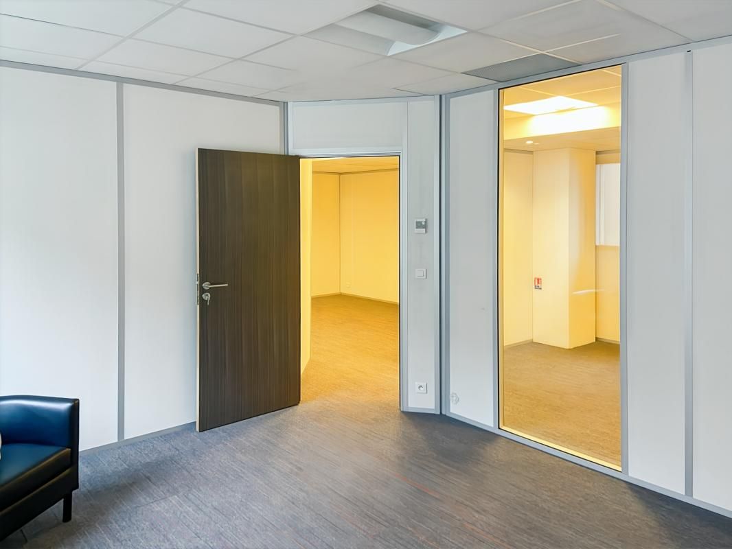 Location bureaux 77 m² non divisibles