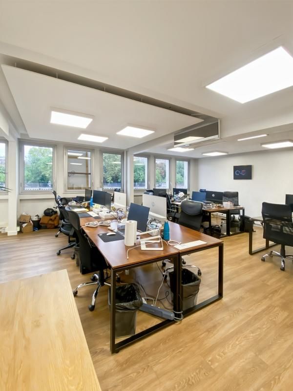 Location bureaux 99 m² non divisibles