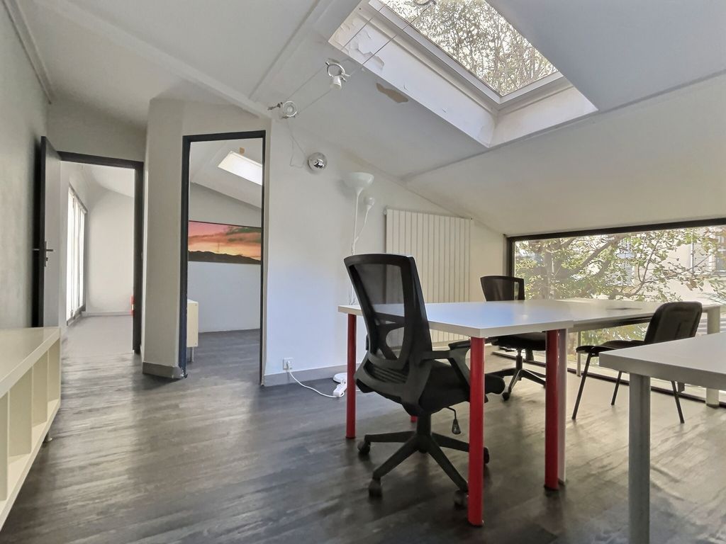 Location bureaux 135 m² non divisibles