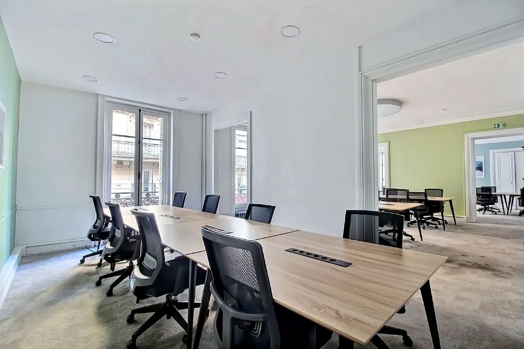 Location bureaux 200 m² non divisibles