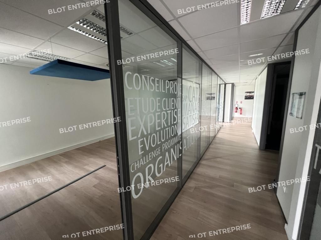 Location bureaux 294 m² non divisibles