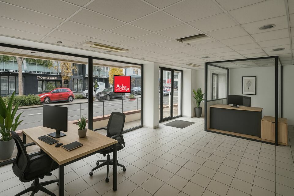 TOURS CENTRE PROCHE GARE BUREAUX A LOUER 123 M² AVEC PARKINGS
