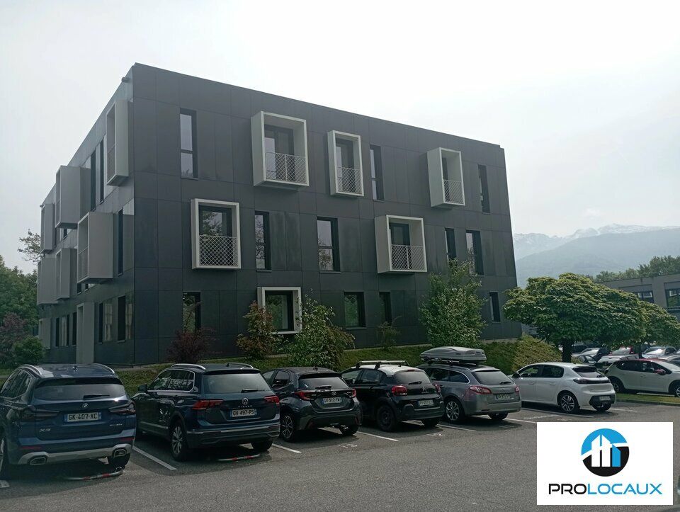 Location bureaux 151 m² non divisibles