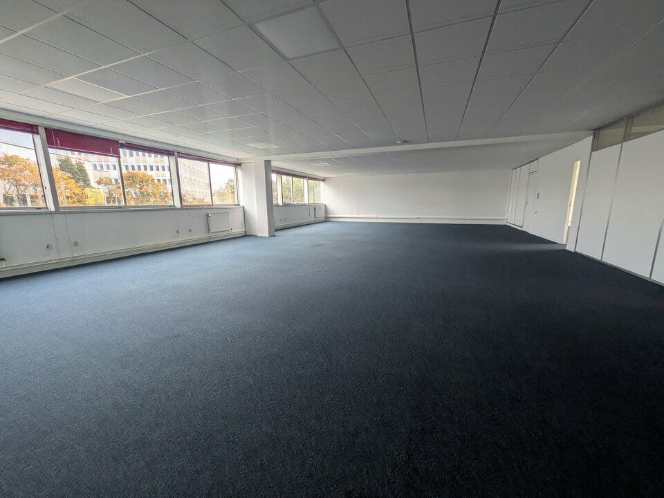 Location bureaux 265 m² non divisibles