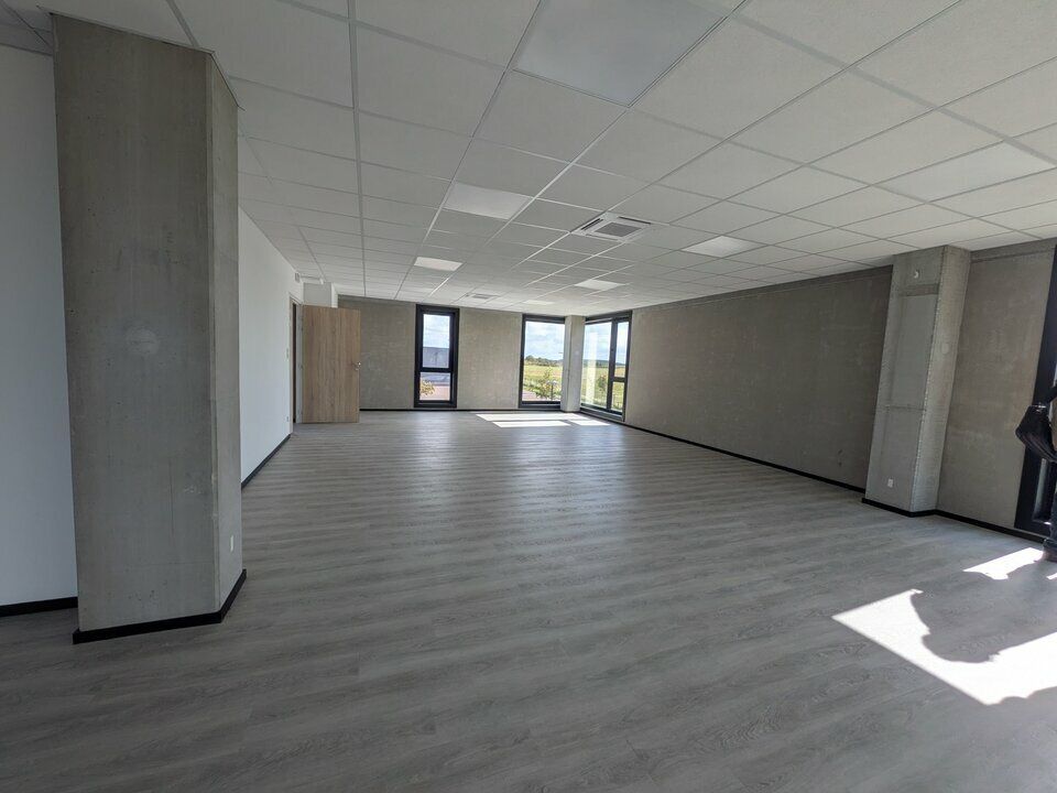 Location bureaux 204 m² non divisibles