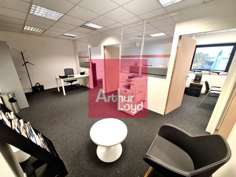 Location bureaux 66 m² non divisibles