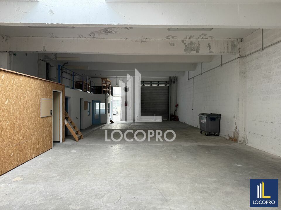 A LOUER - LOCAL D'ACTIVITÉ - 240 M2 - SAINT LAURENT DU VAR
