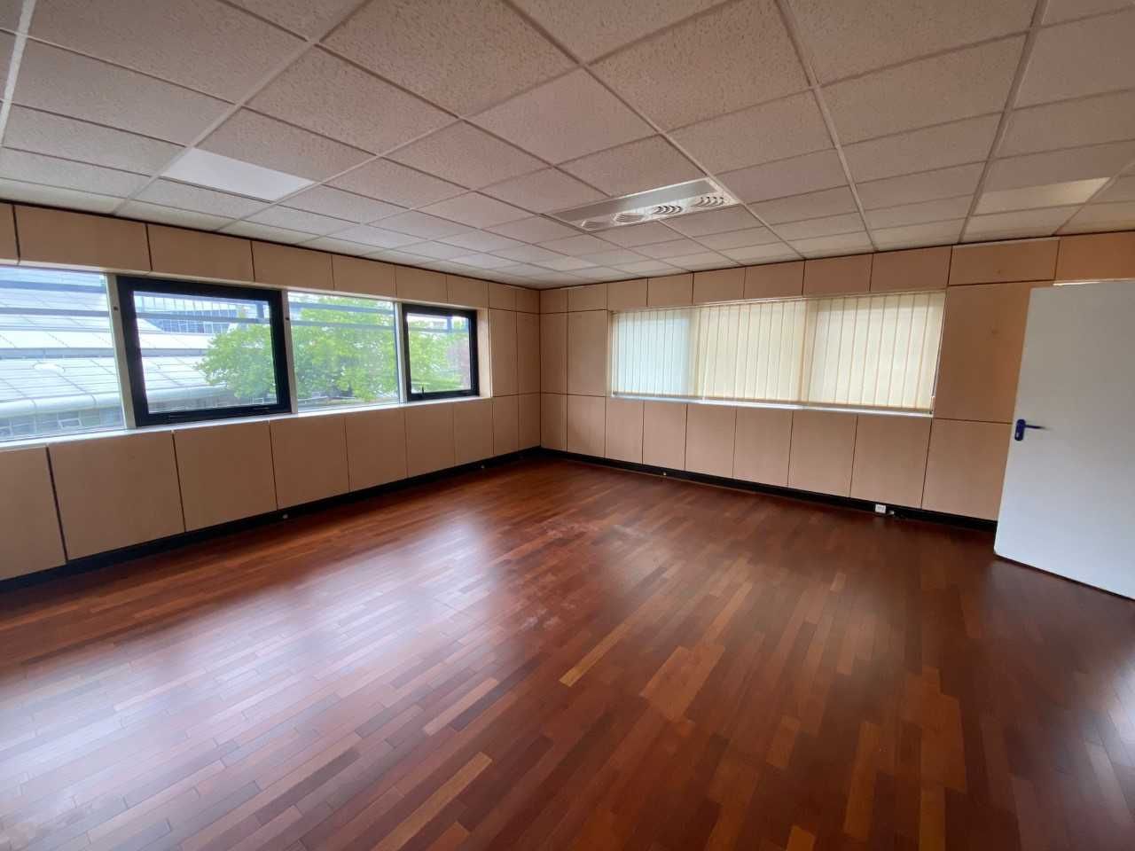 Location bureaux 300 m² à Bordeaux