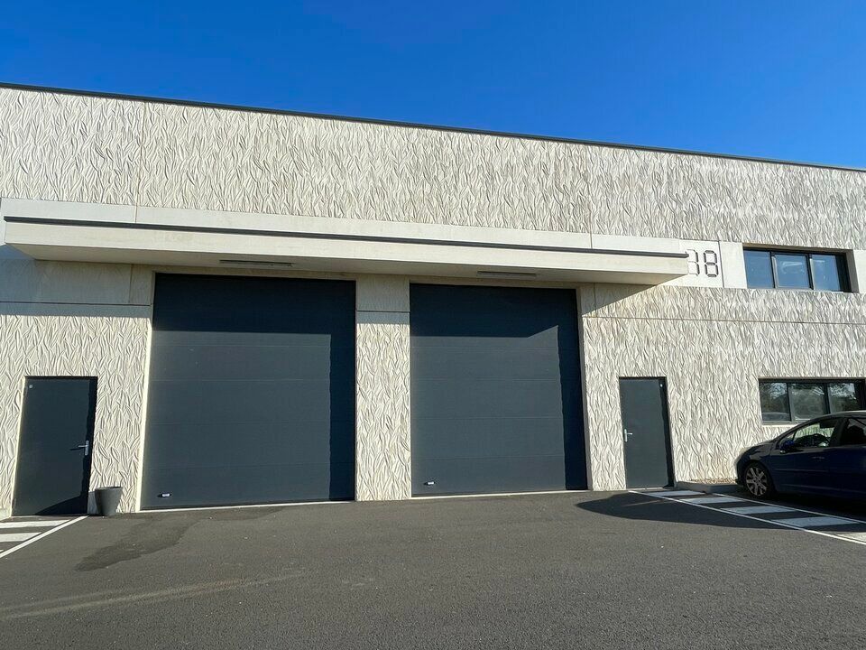 Vente local d''activites 175 m² non divisibles